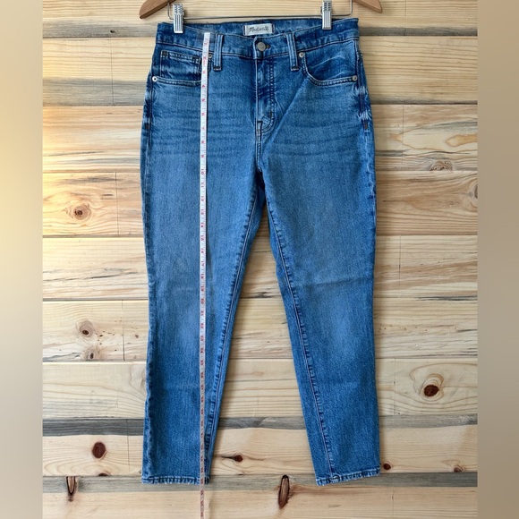 Madewell High Rise Light Blue Jeans - Picture 5 of 9